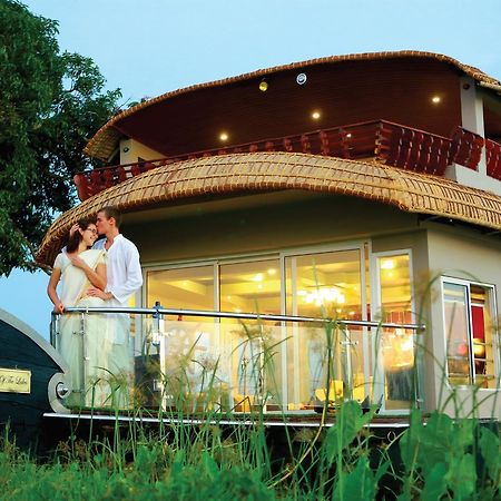 Indiavacationz Houseboats Hotel Alappuzha Exterior photo