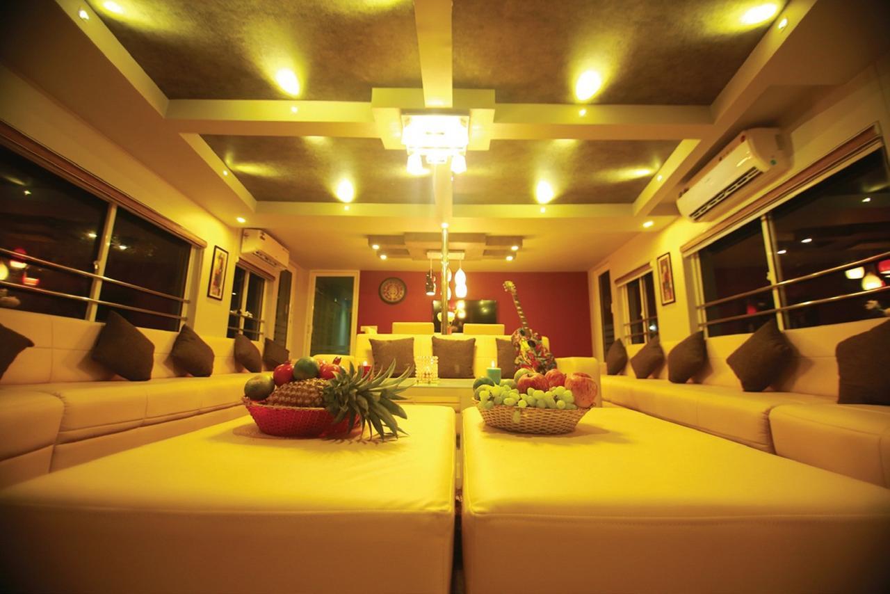 Indiavacationz Houseboats Hotel Alappuzha Exterior photo