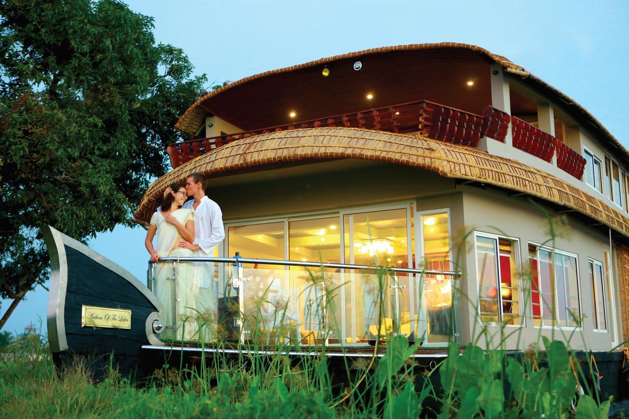 Indiavacationz Houseboats Hotel Alappuzha Exterior photo